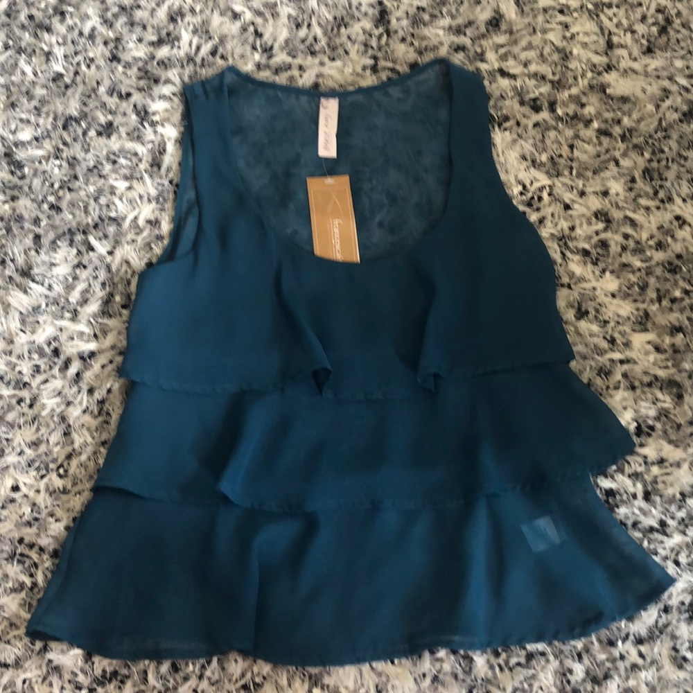 NWT Teal Top!